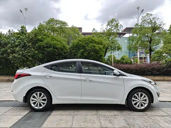 Hyundai Elantra Langdong 2016