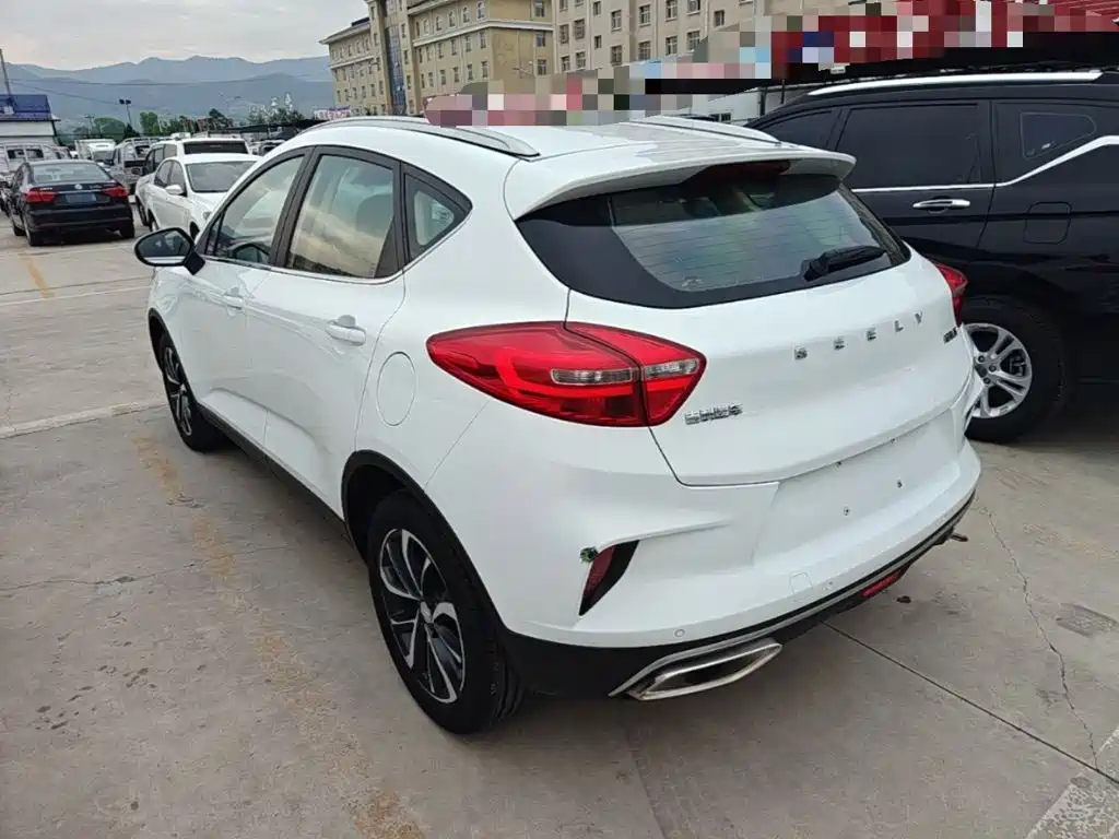 Geely Emgrand GS 2020