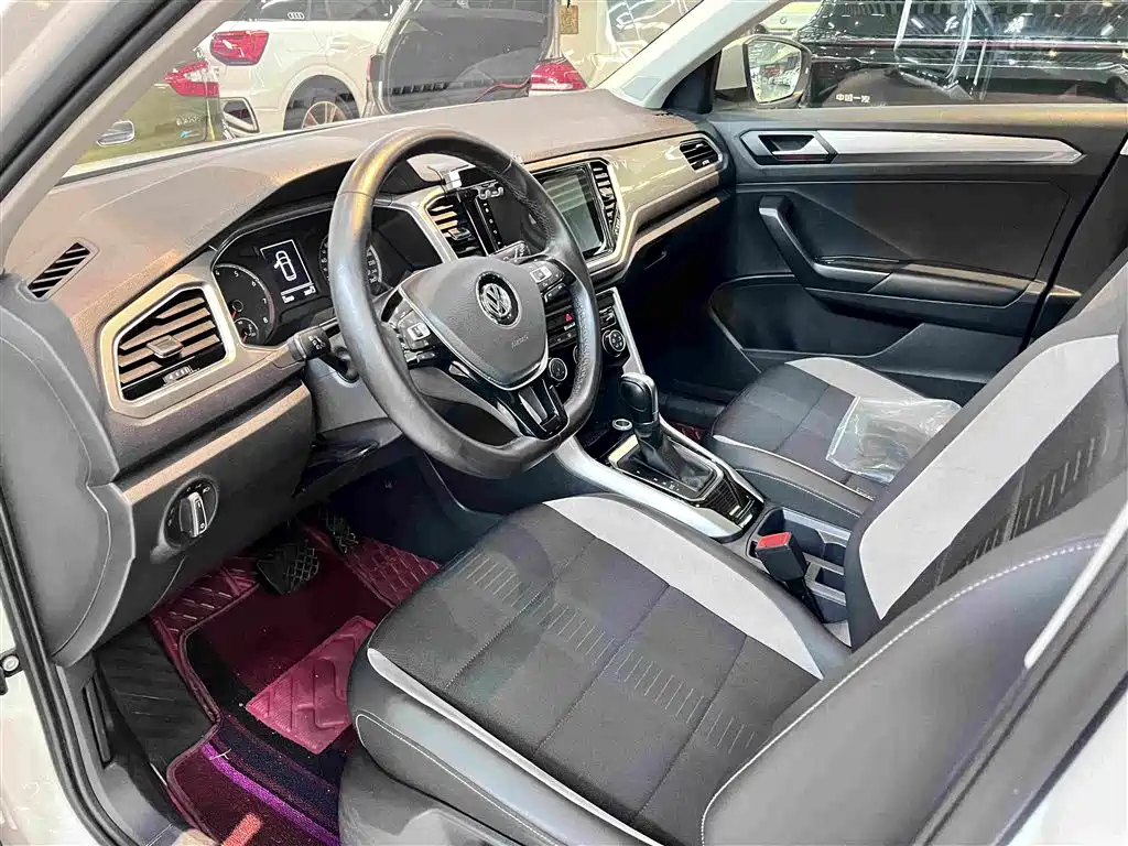 Volkswagen T-Roc 2019