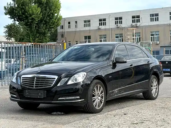 Mercedes-Benz E-Class 2012
