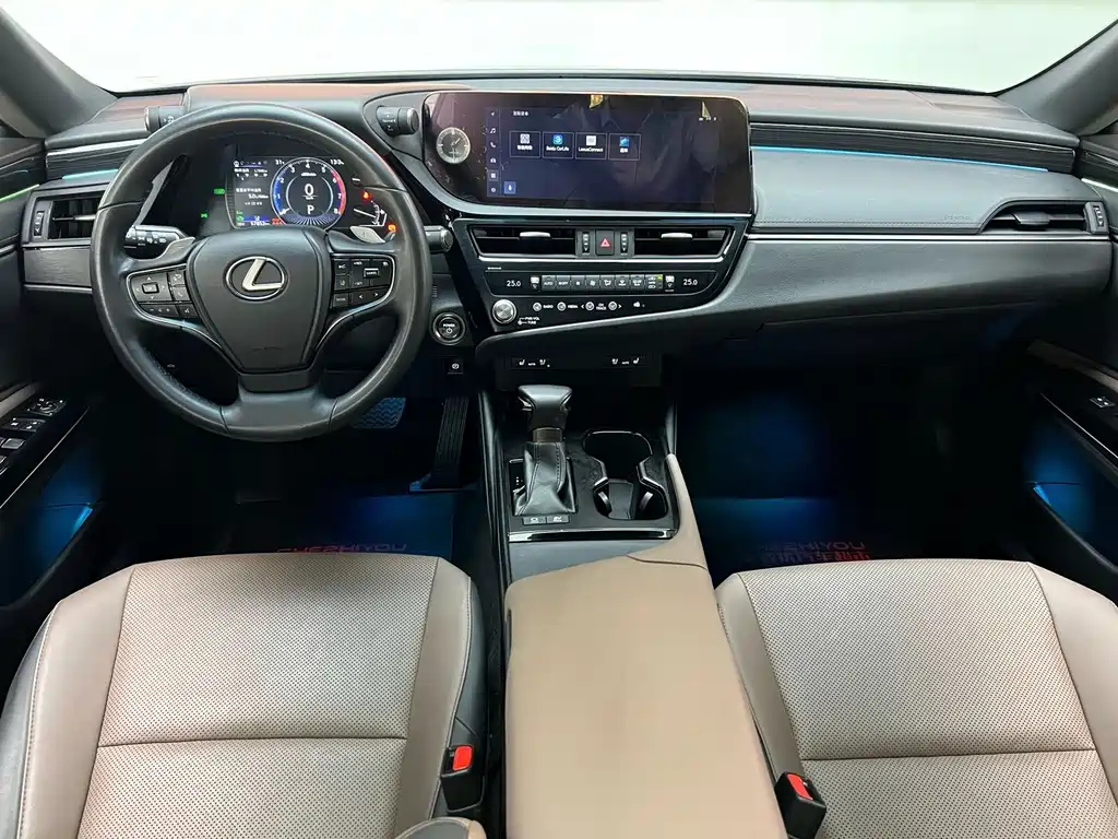 Lexus ES 2023 — фото 12