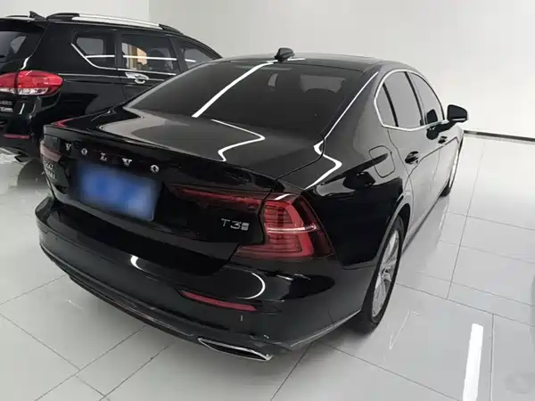 Volvo S60 2020