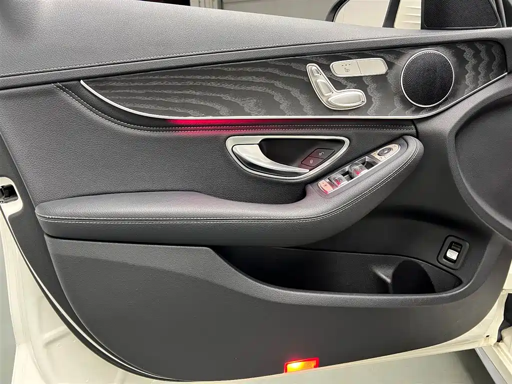 Mercedes-Benz C-Class 2019