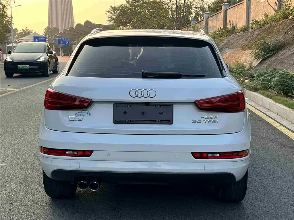 Audi Q3 2019 — фото 4