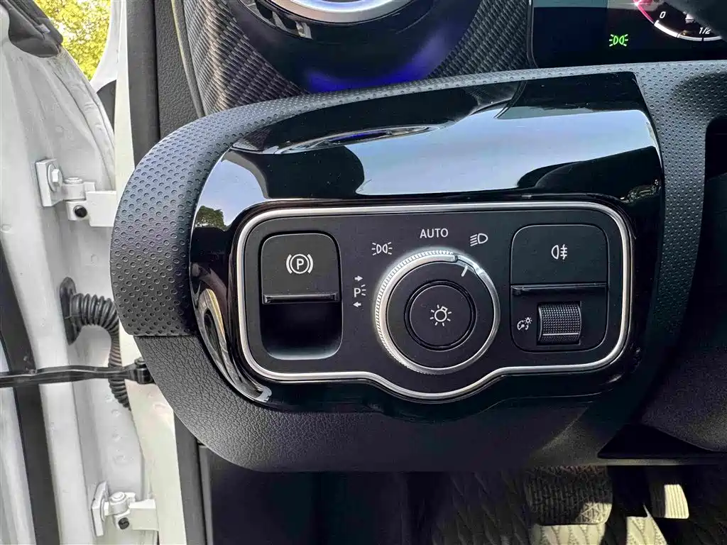 Mercedes-Benz A-Class 2025 — фото 26