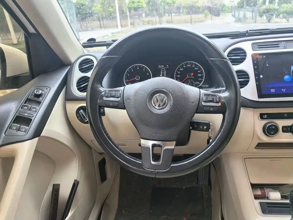 Volkswagen Tiguan 2016 — фото 16
