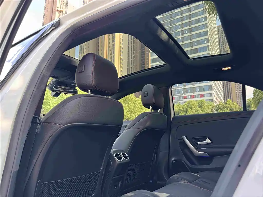 Mercedes-Benz A-Class 2025 — фото 30