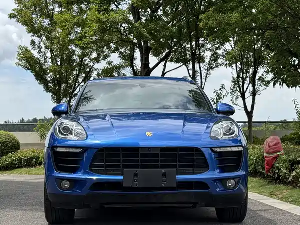 Porsche Macan 2016