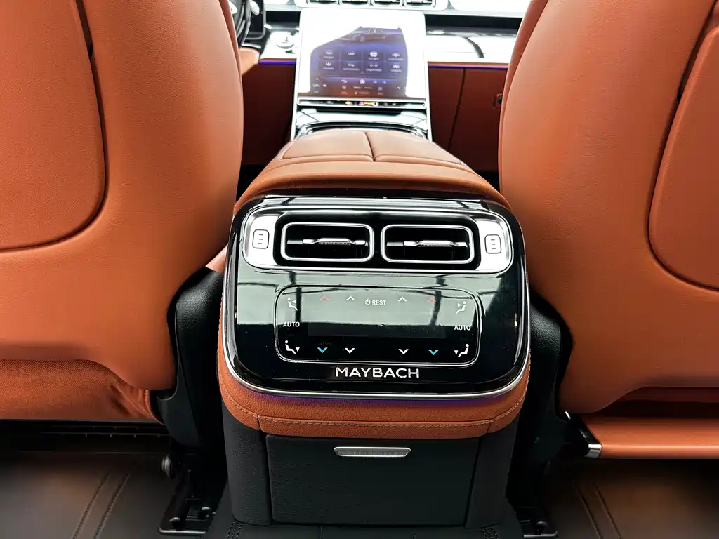 Mercedes-Benz Maybach S-Class 2023 — фото 16