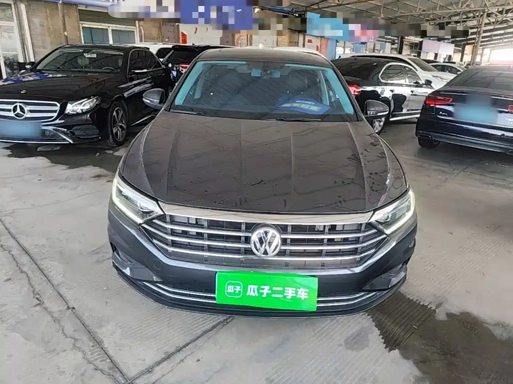 Volkswagen Sagitar 2021