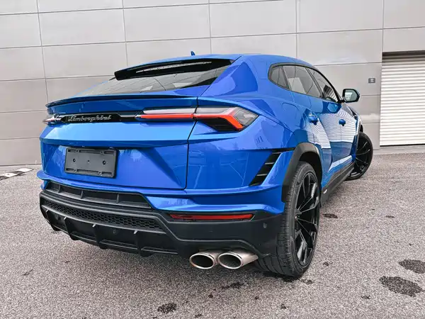 Lamborghini Urus 2024