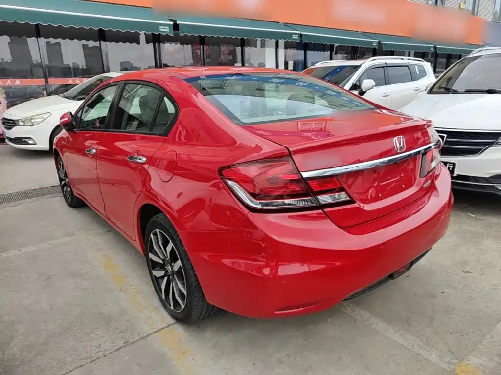 Honda Civic 2015 — фото 5