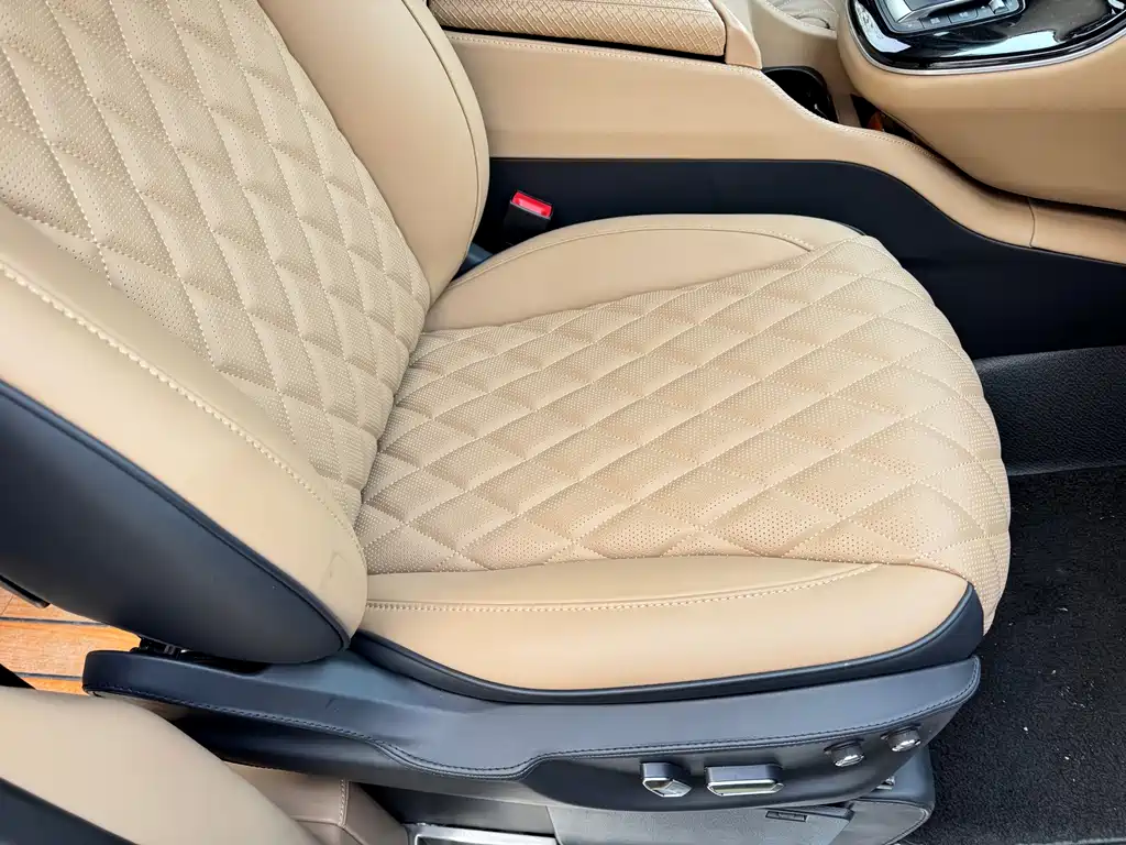 Mercedes-Benz Vito 2020 — фото 16