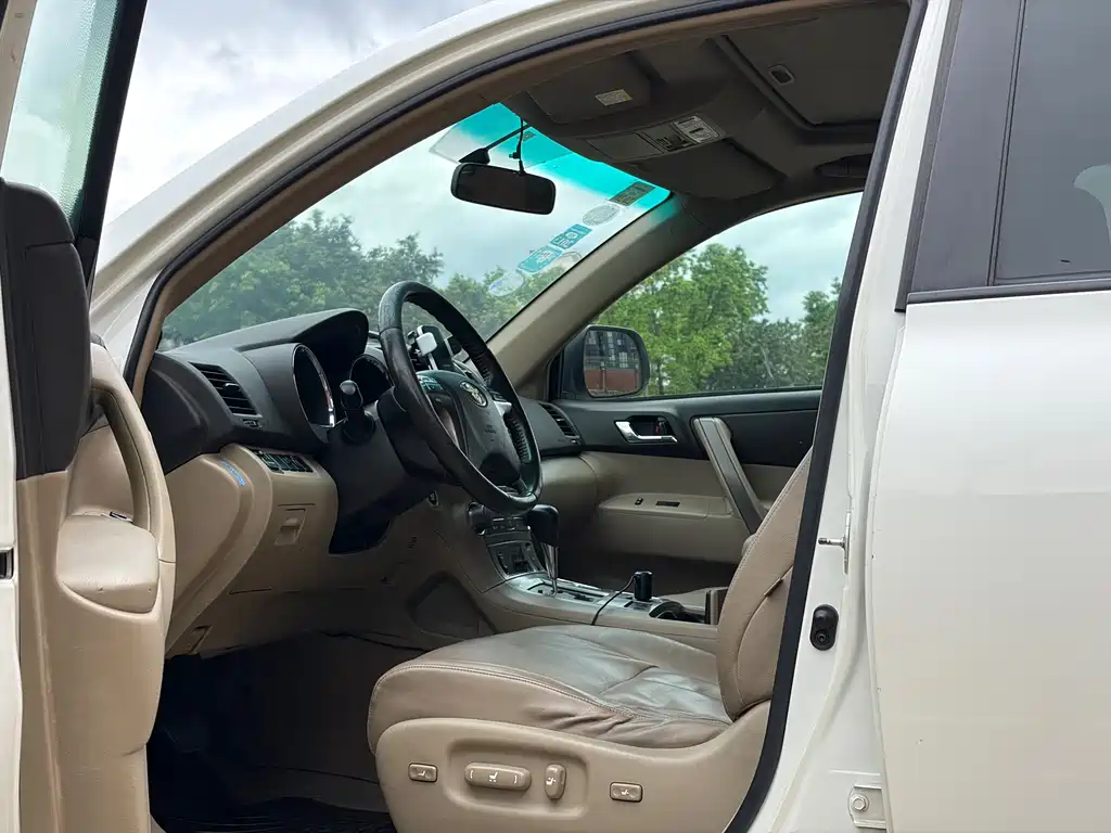 Toyota Highlander 2011