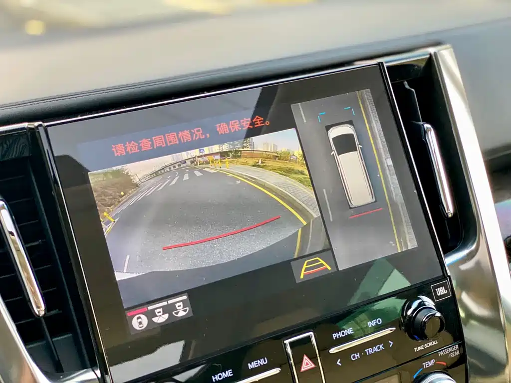 Toyota Vellfire 2020 — фото 14