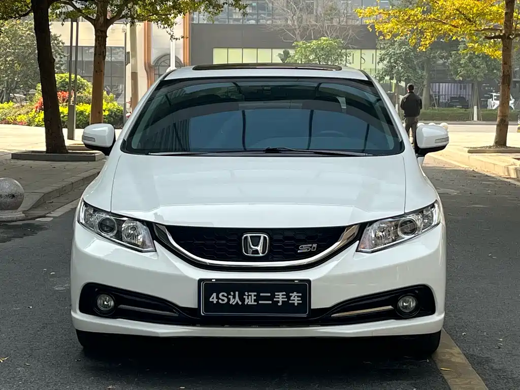 Honda Civic 2015 — фото 3