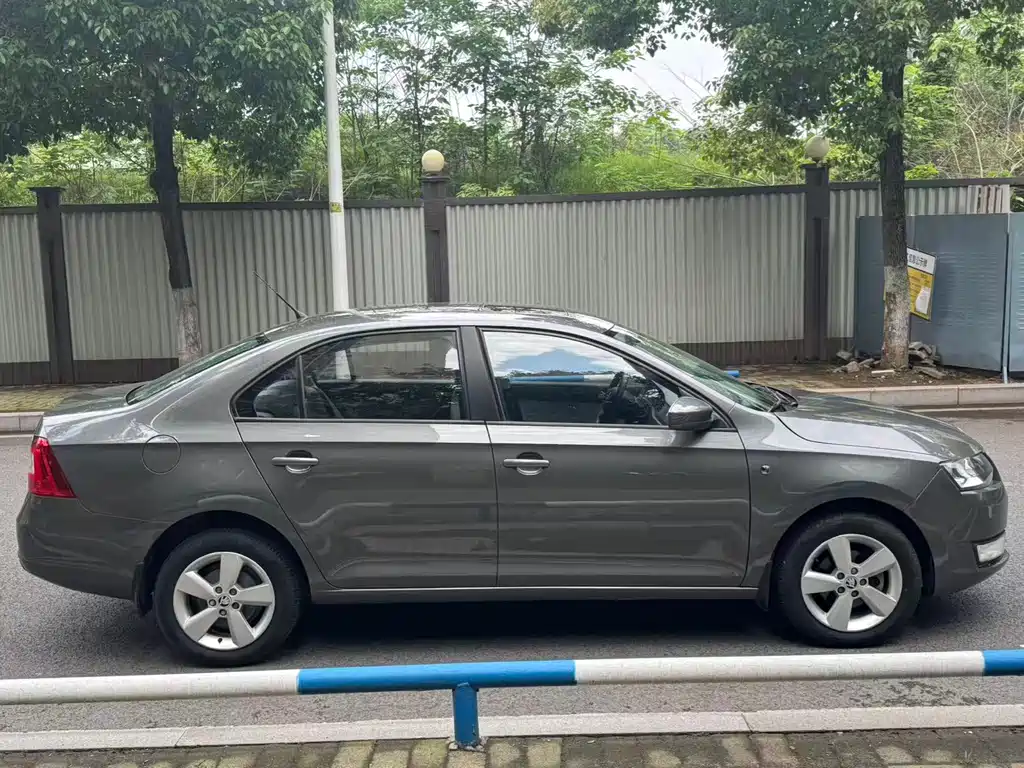 Skoda Rapid 2014