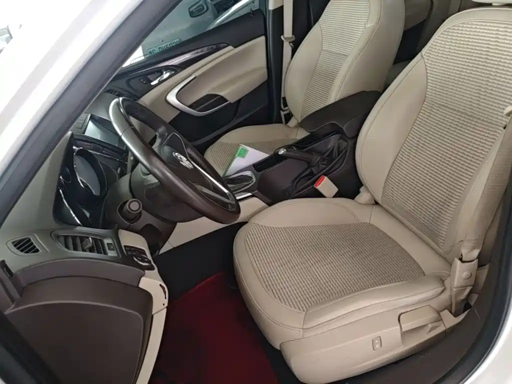 Buick Regal 2015 — фото 15