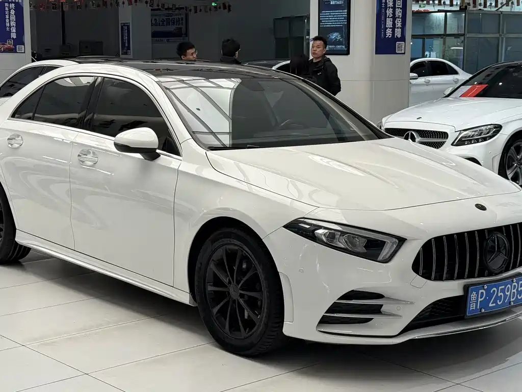 Mercedes-Benz A-Class 2020 — фото 3