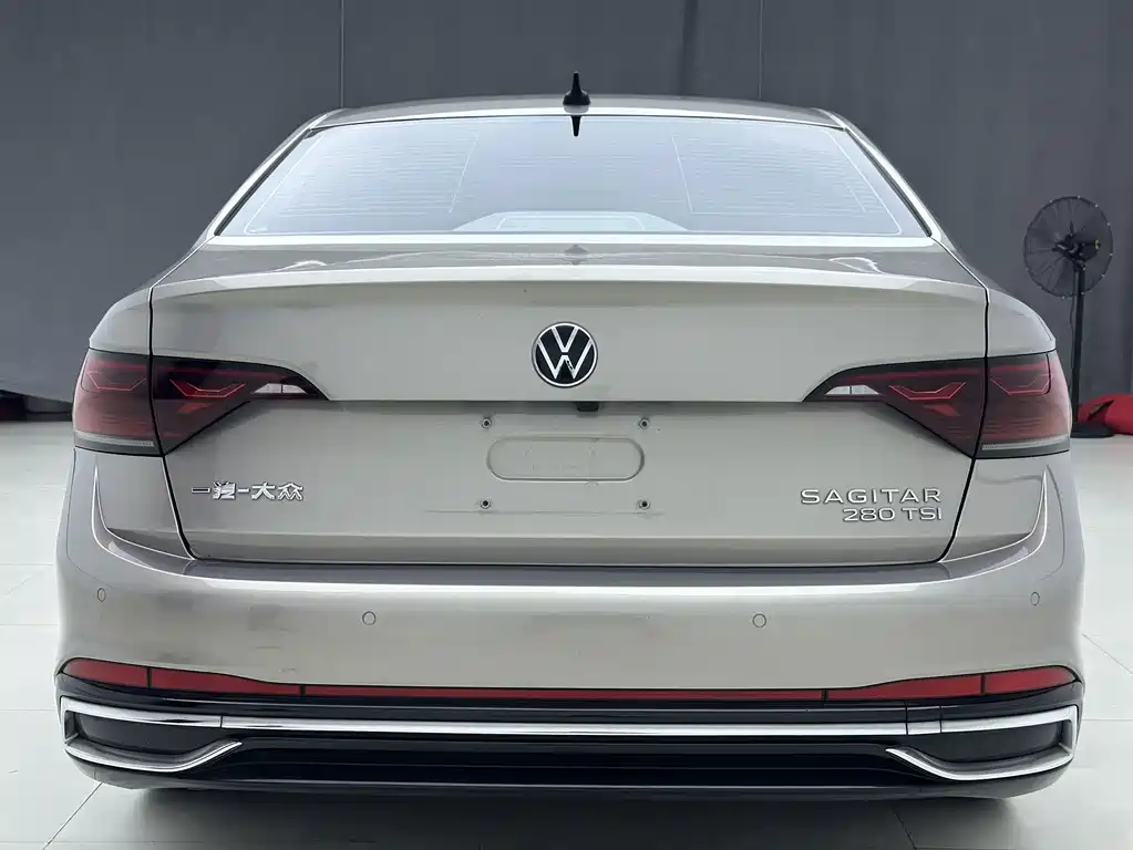Volkswagen Sagitar 2023