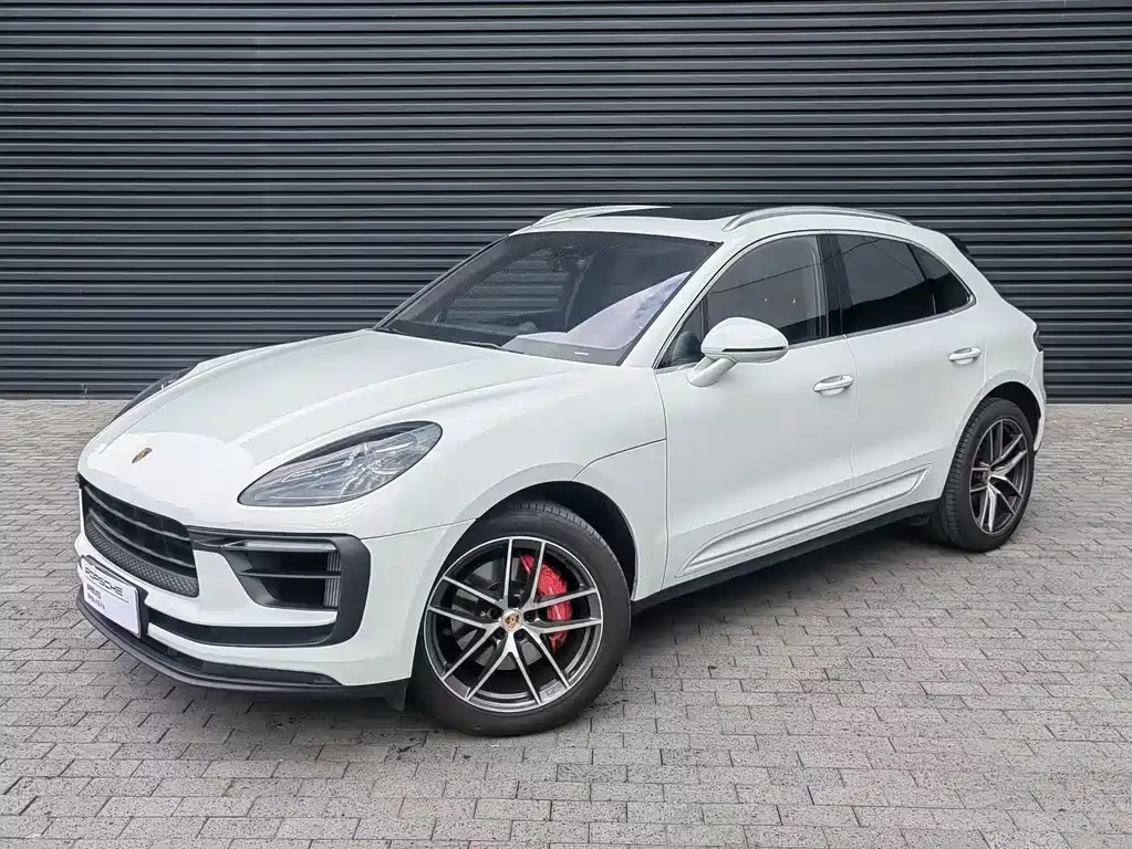 Porsche Macan 2024 — фото 1