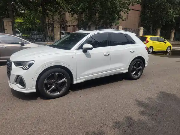 Audi Q3 2022