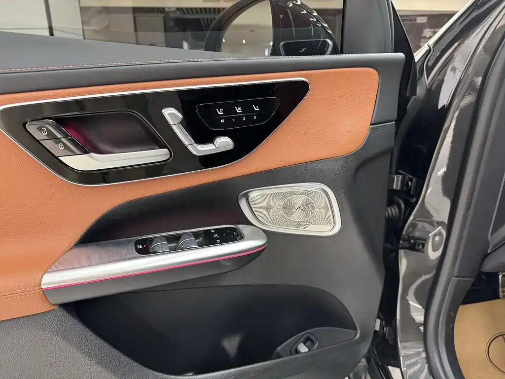 Mercedes-Benz GLC 2023 — фото 9