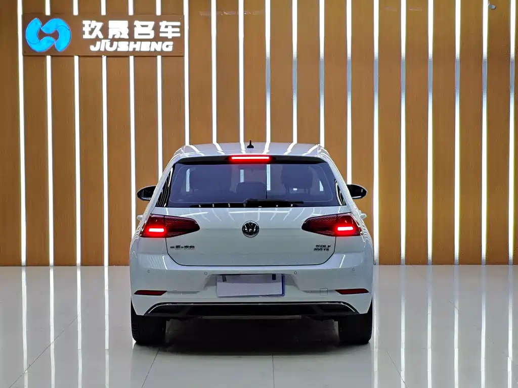 Volkswagen Golf 2020