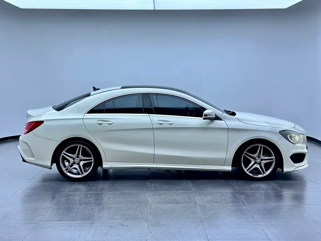 Mercedes-Benz CLA 2015 — фото 15