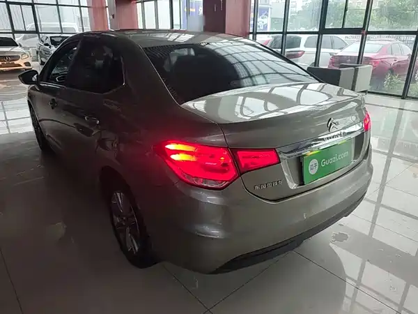 Citroën C4L 2015