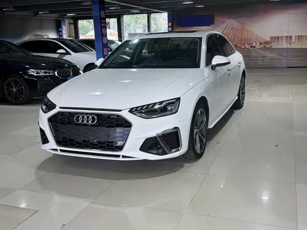 Audi A4L 2021