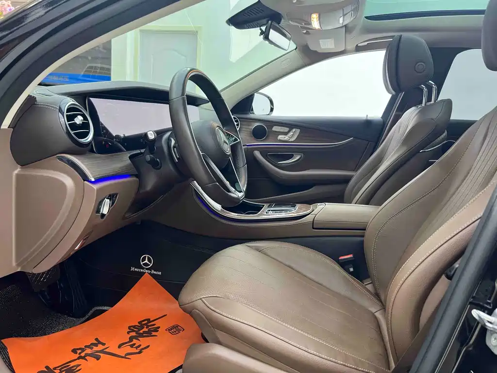 Mercedes-Benz E-Class 2023 — фото 11