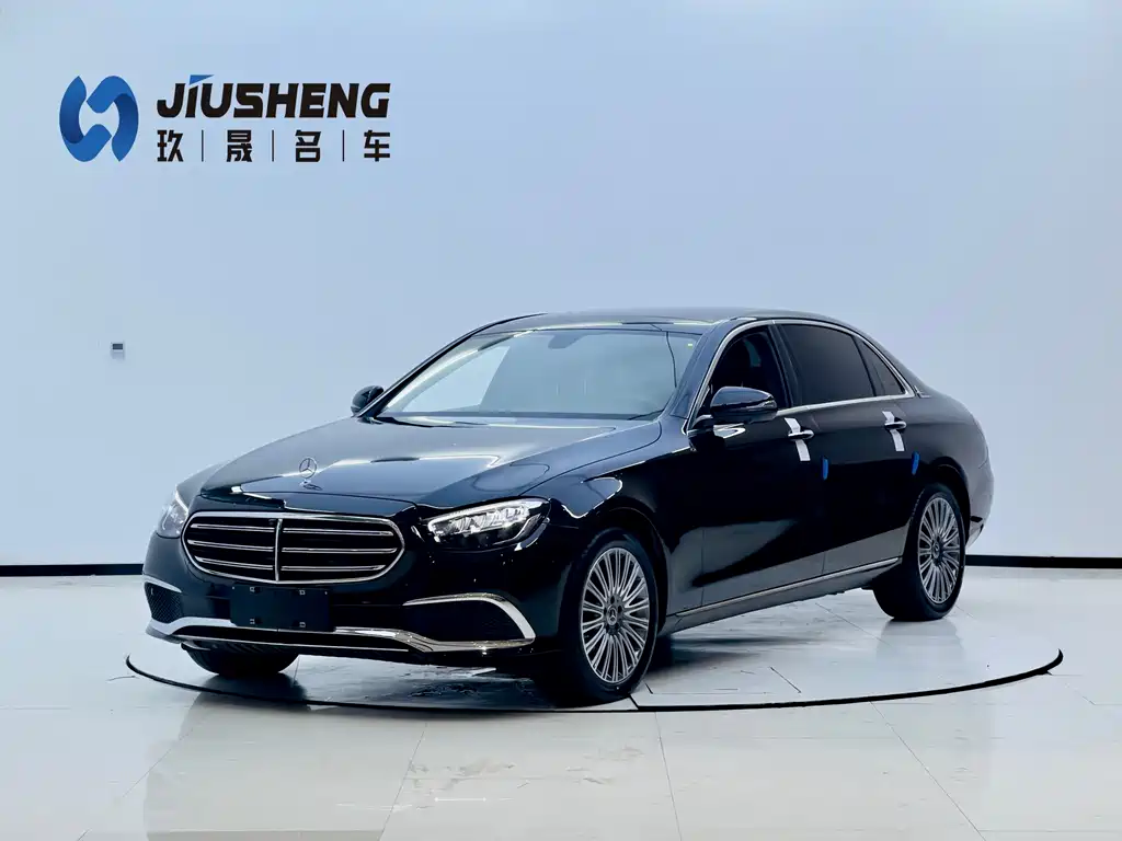 Mercedes-Benz E-Class 2023 — фото 1