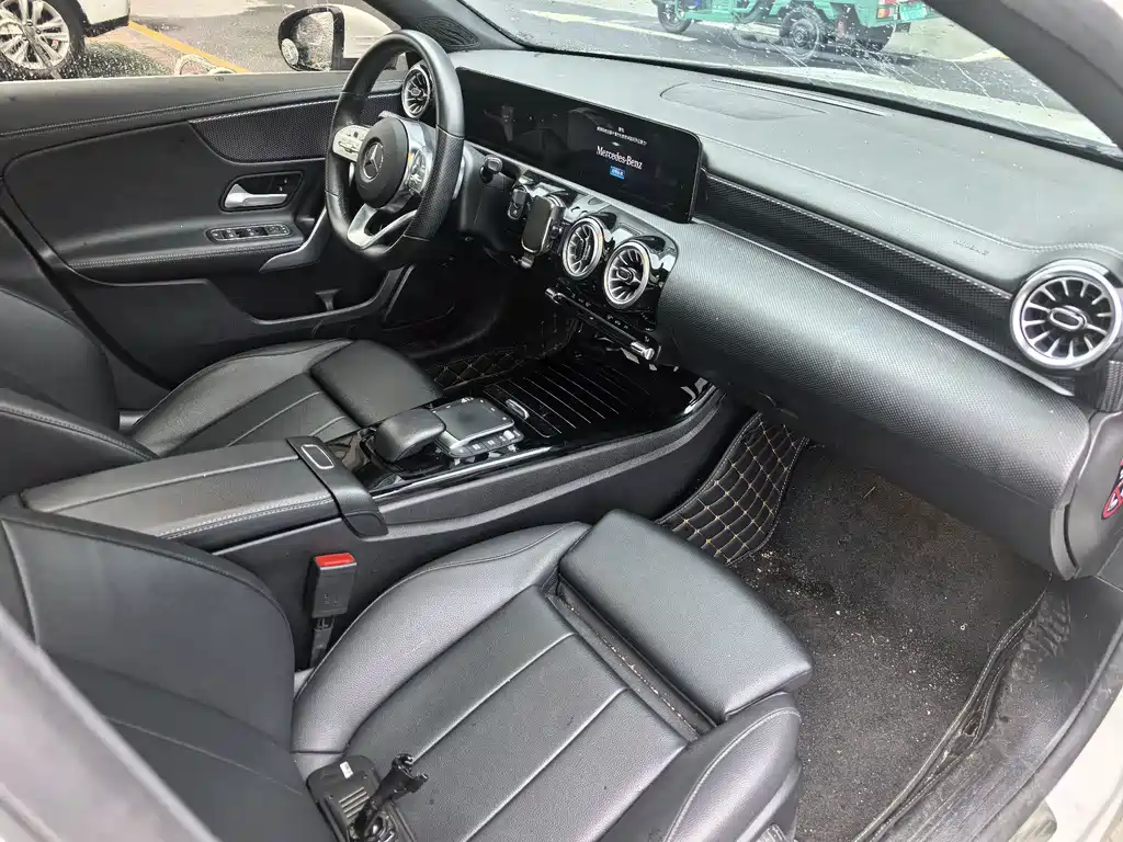 Mercedes-Benz A-Class 2022 — фото 14