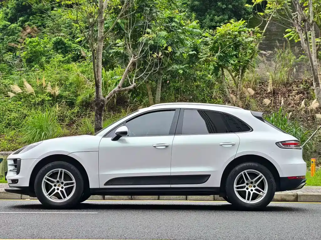 Porsche Macan 2021 — фото 3