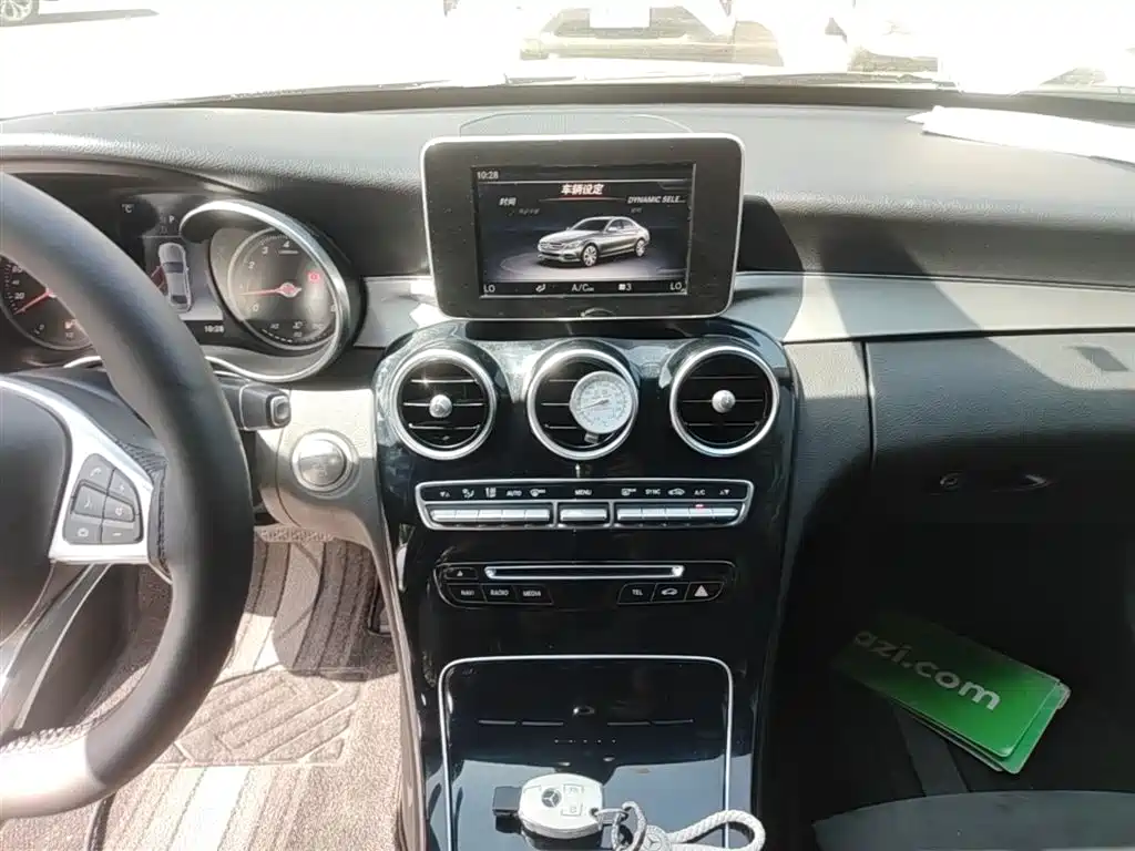 Mercedes-Benz C-Class 2018 — фото 13
