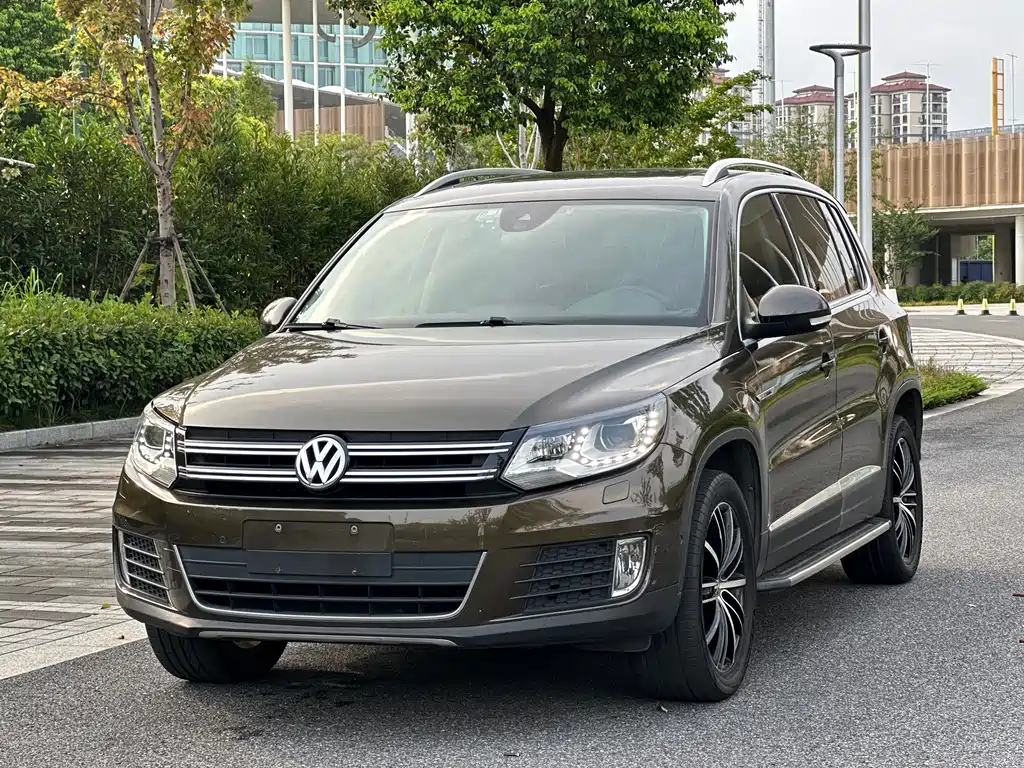 Volkswagen Tiguan 2018 — фото 1
