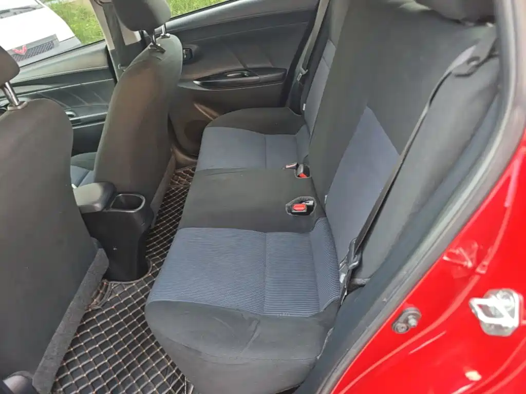 Toyota Yaris L 2019 — фото 17
