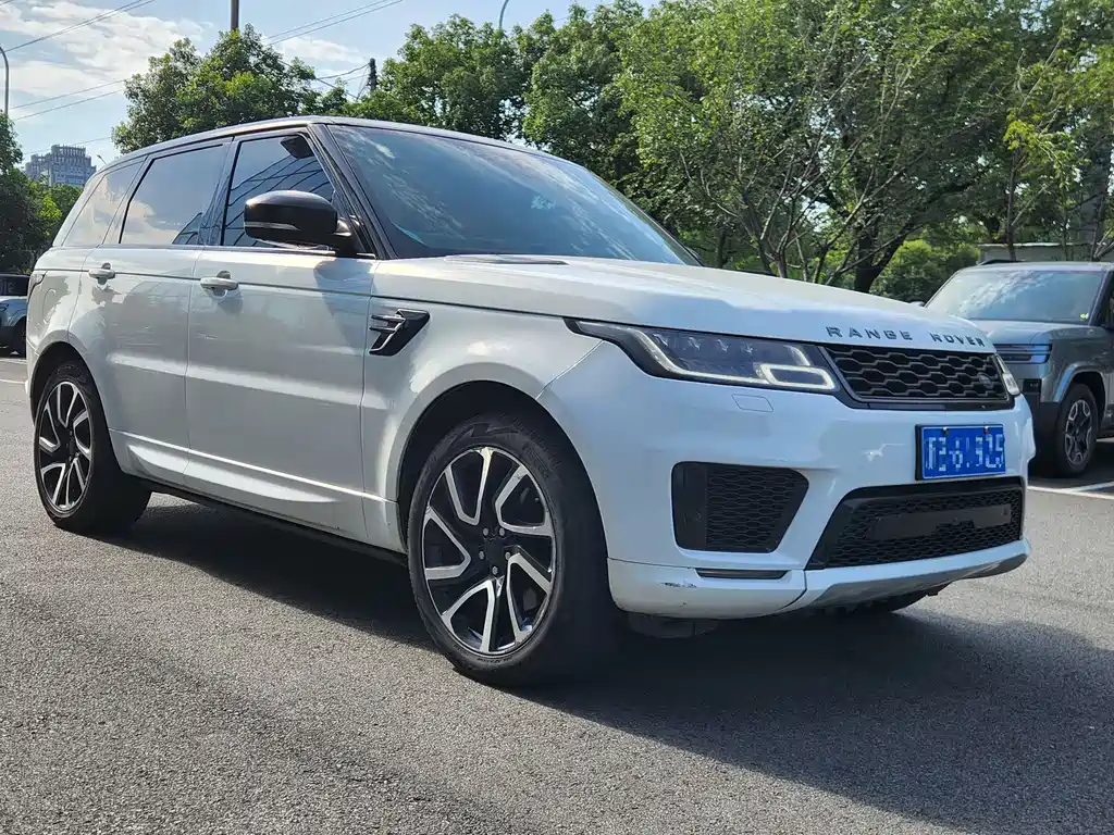 Land Rover Sport 2021
