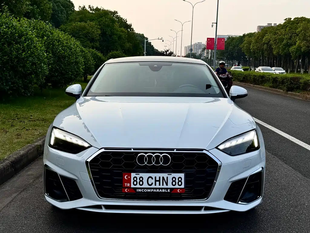 Audi A5 2023 — фото 2
