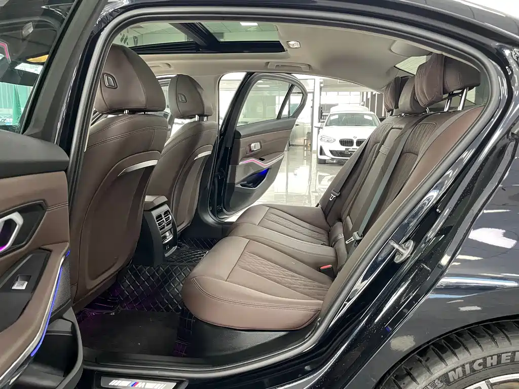 BMW 3 Series 2023