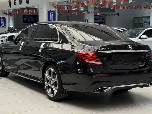 Mercedes-Benz E-Class 2016