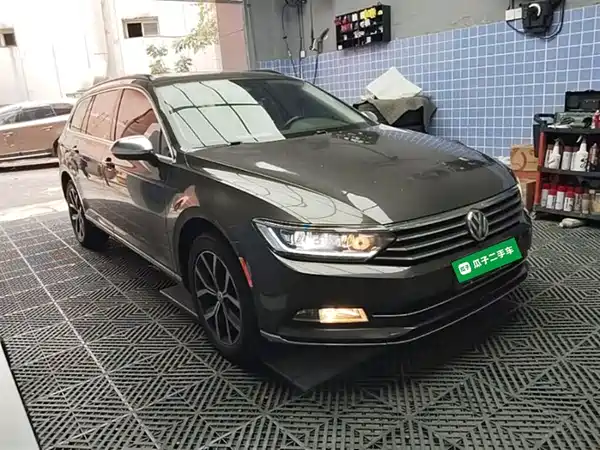 Volkswagen Viloran 2016