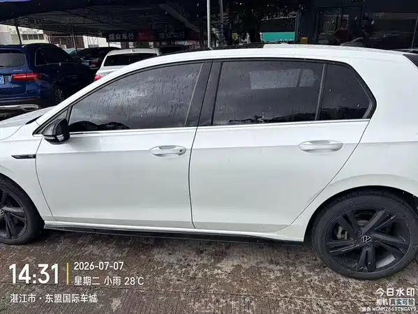 Volkswagen Golf 2022