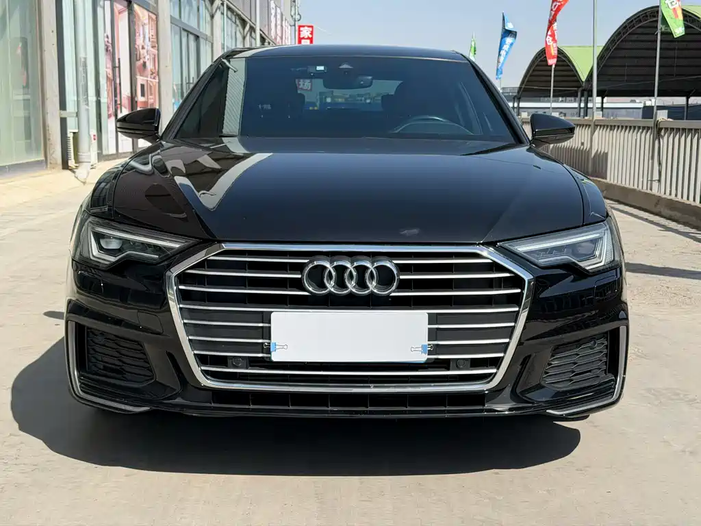 Audi A6L 2022