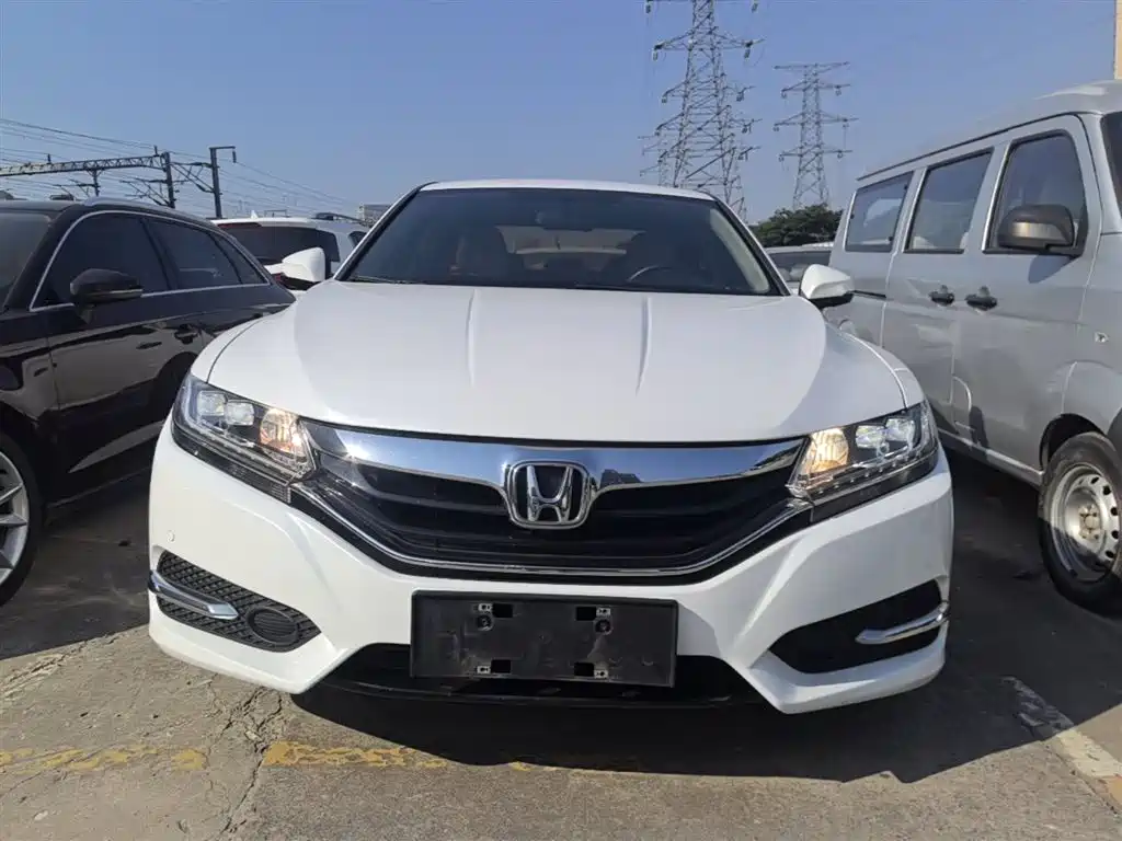 Honda Spirior 2016 — фото 3