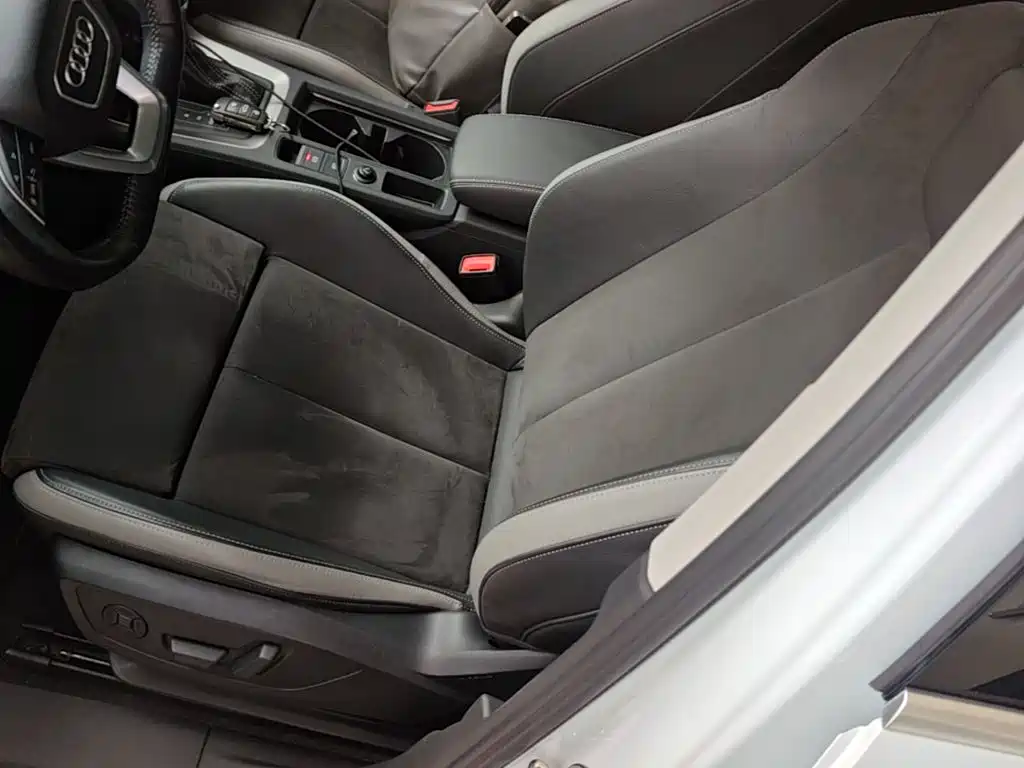 Audi Q3 2020 — фото 15