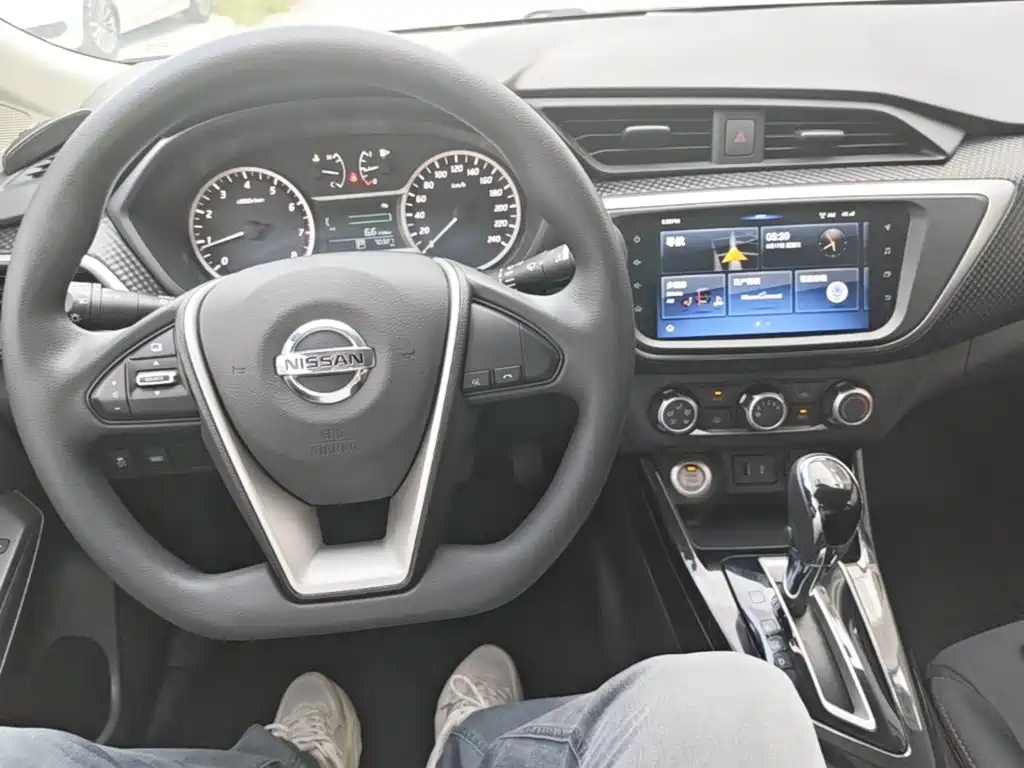 Nissan Bluebird 2019 — фото 10
