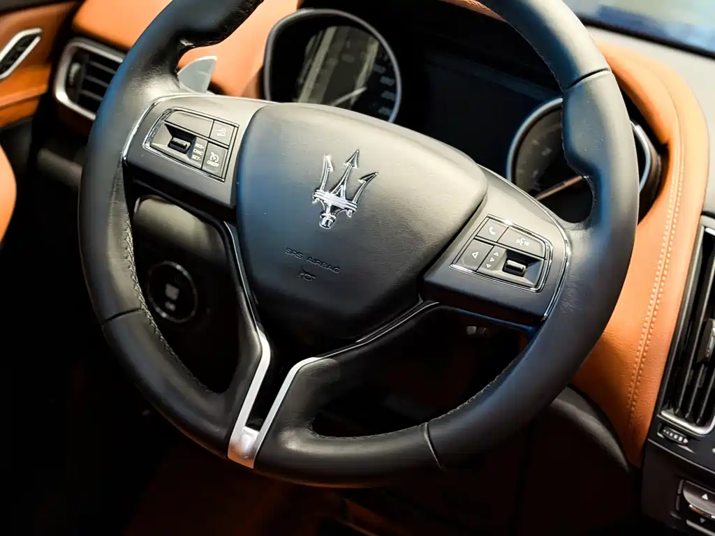 Maserati Levante 2018 — фото 8