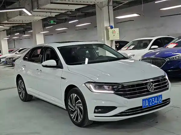 Volkswagen Sagitar 2022